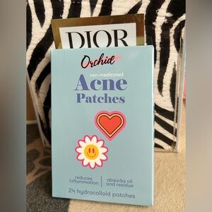 ✨ New ✨ Super Cute Orchid Acne Patches ✨